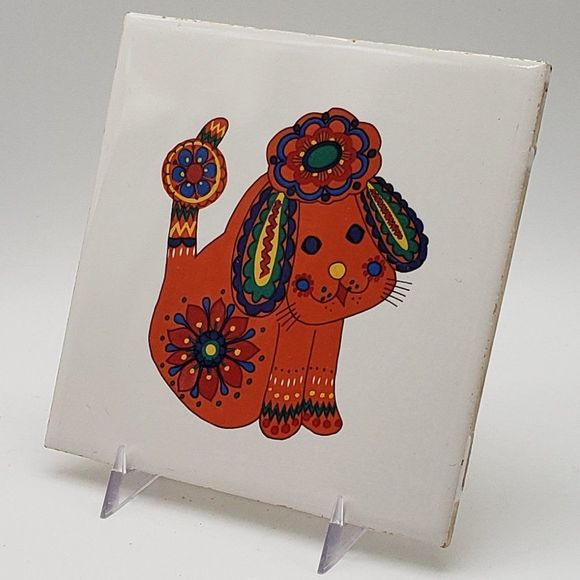 AK Kaiser Vintage German 1970s Colourful Dog Design Porcelain Tile or Trivet - Picture 9 of 10
